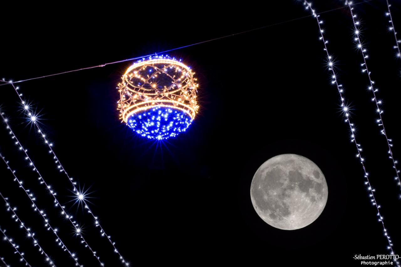 Le soleil à RDV avec la Lune...