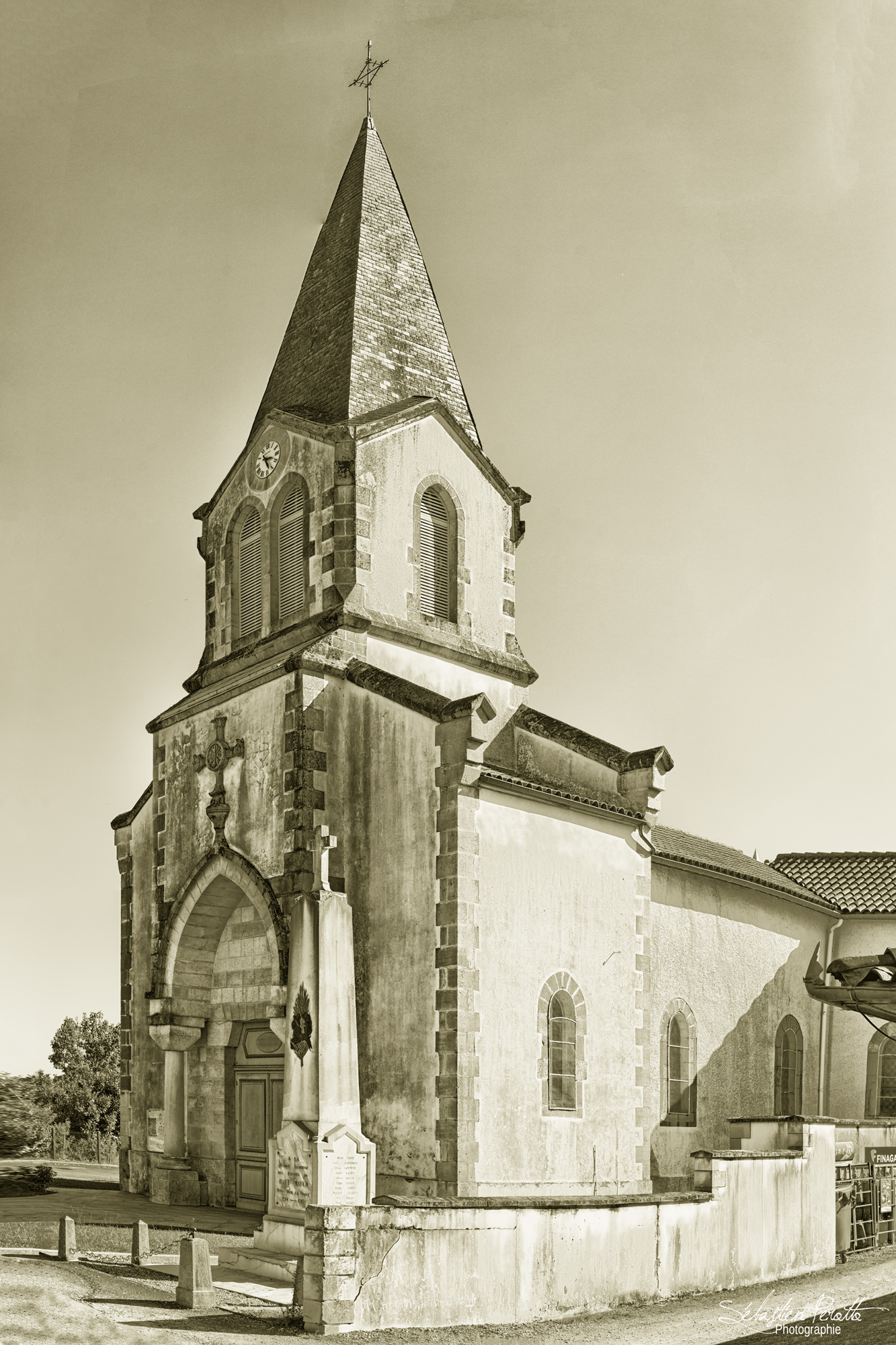 Eglise Saint-Médard de Haut-Mauco
